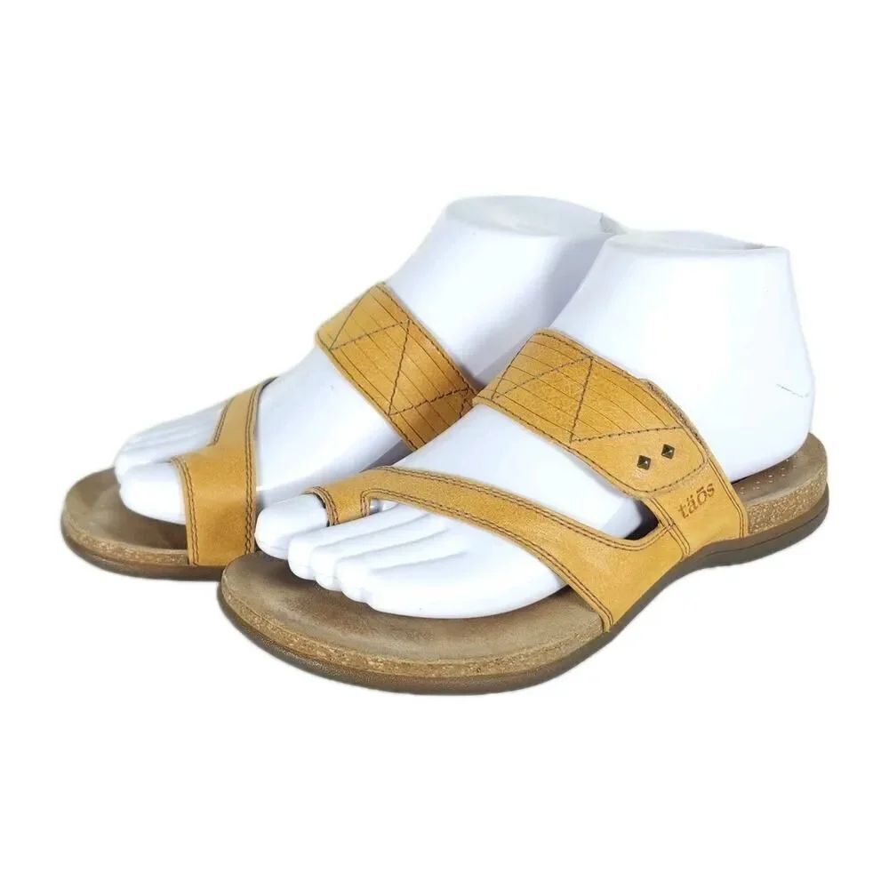 Taos Women’s Zon US6 Wheat Leather Toe Loop Flat Thong Sandals Shoes